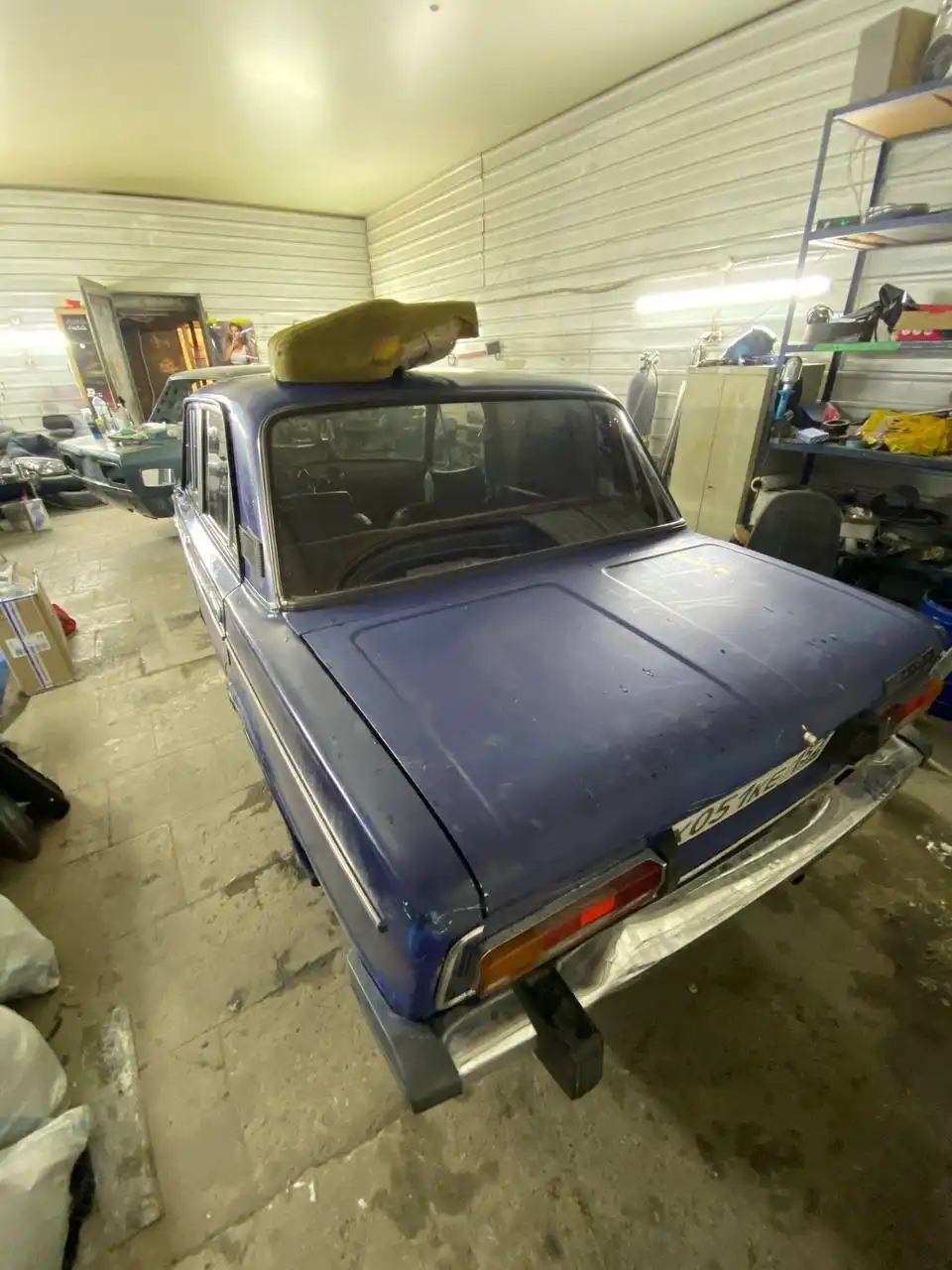 Автомобиль с 4-ступенчатой коробкой передач в хорошем состоянии