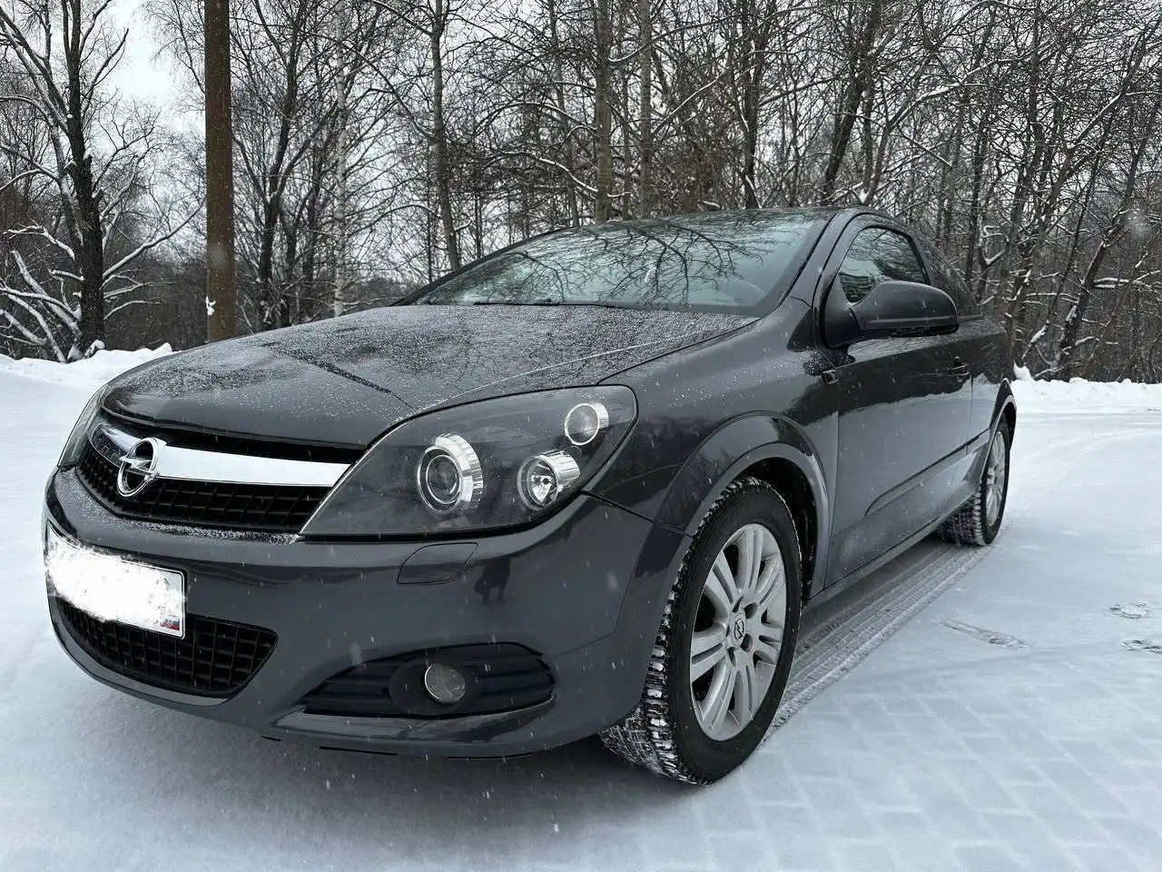 Продажа Opel Astra GTC 2011 года