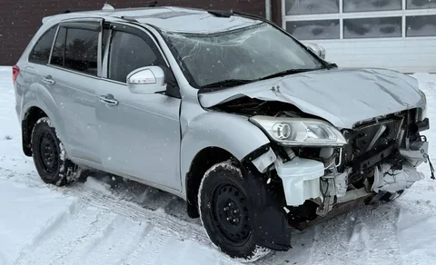 Продажа автомобиля Toyota Camry 2014 года, 1.8 механика, 38 тыс. км - Авто в Альметьевск