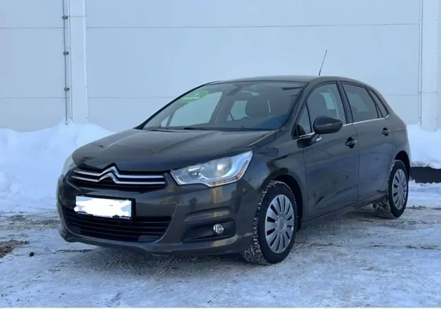 Продажа автомобиля Citroen C4 2012 года - Легковые автомобили в Нижний Новгород