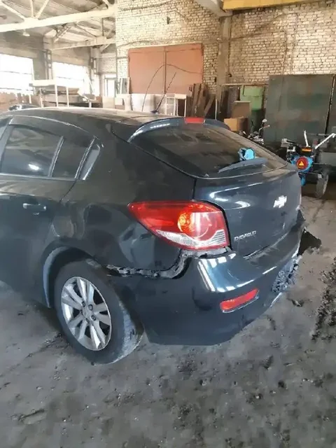Продам Шевроле Круз L 2012 года 1.6 МТ - Авто в Нижний Новгород