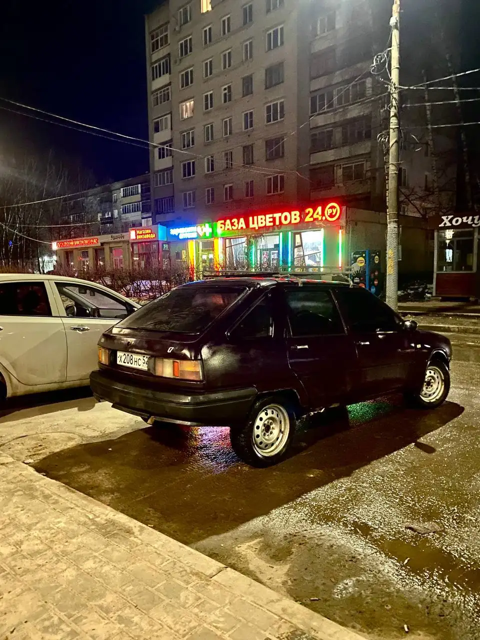 Продажа автомобиля с документами, двумя комплектами резины и аудиосистемой - Авто в Нижний Новгород