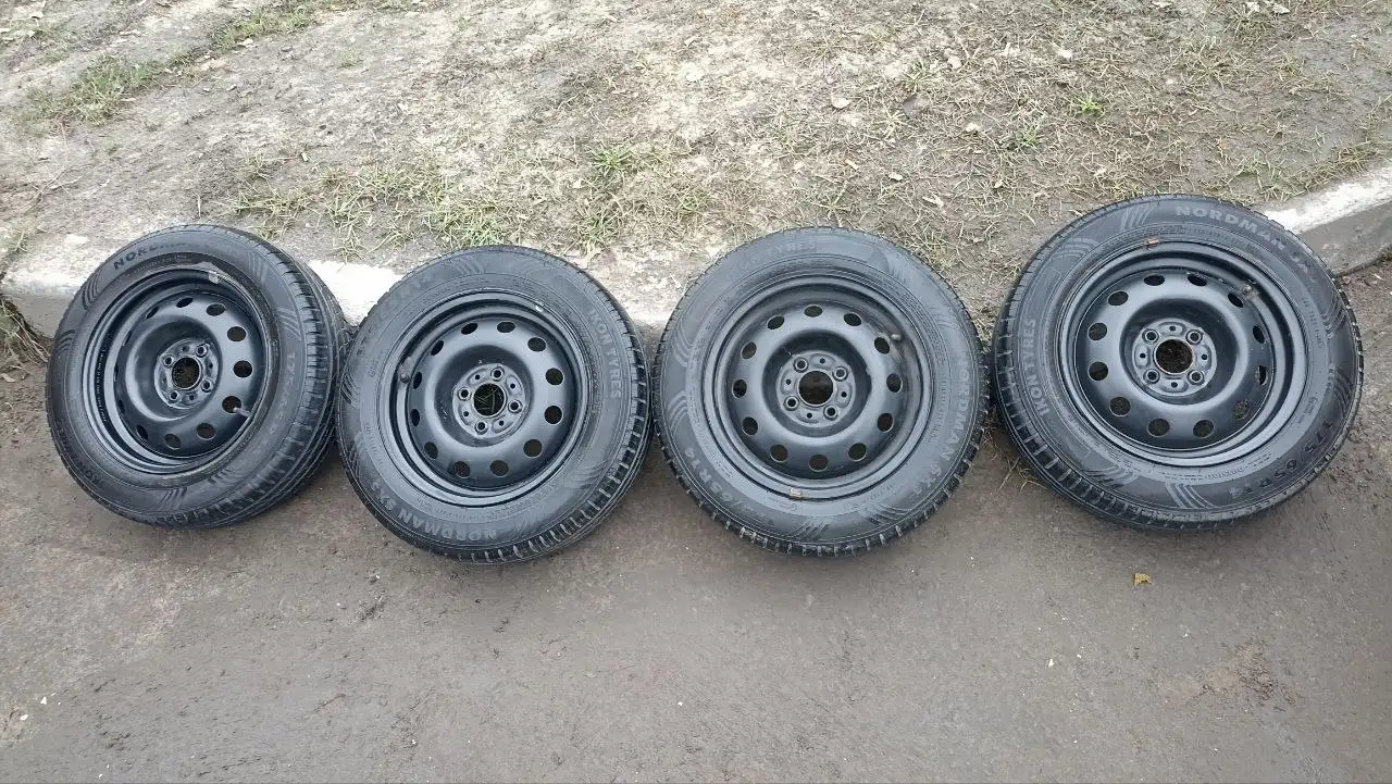 Комплект колес на летней резине Ikon Nordman SX3 R14 175/65 - Запчасти (Авто) в Нижний Новгород