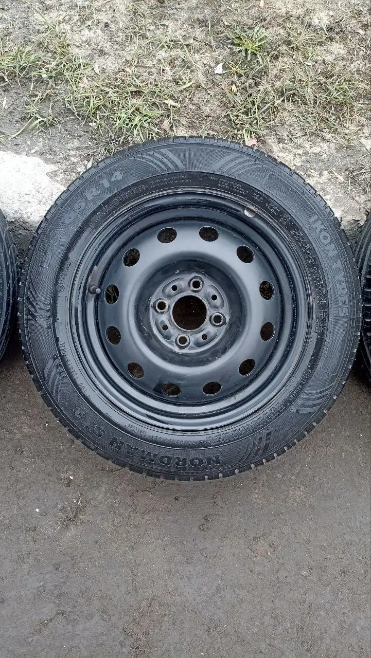 Комплект колес на летней резине Ikon Nordman SX3 R14 175/65 - Запчасти (Авто) в Нижний Новгород