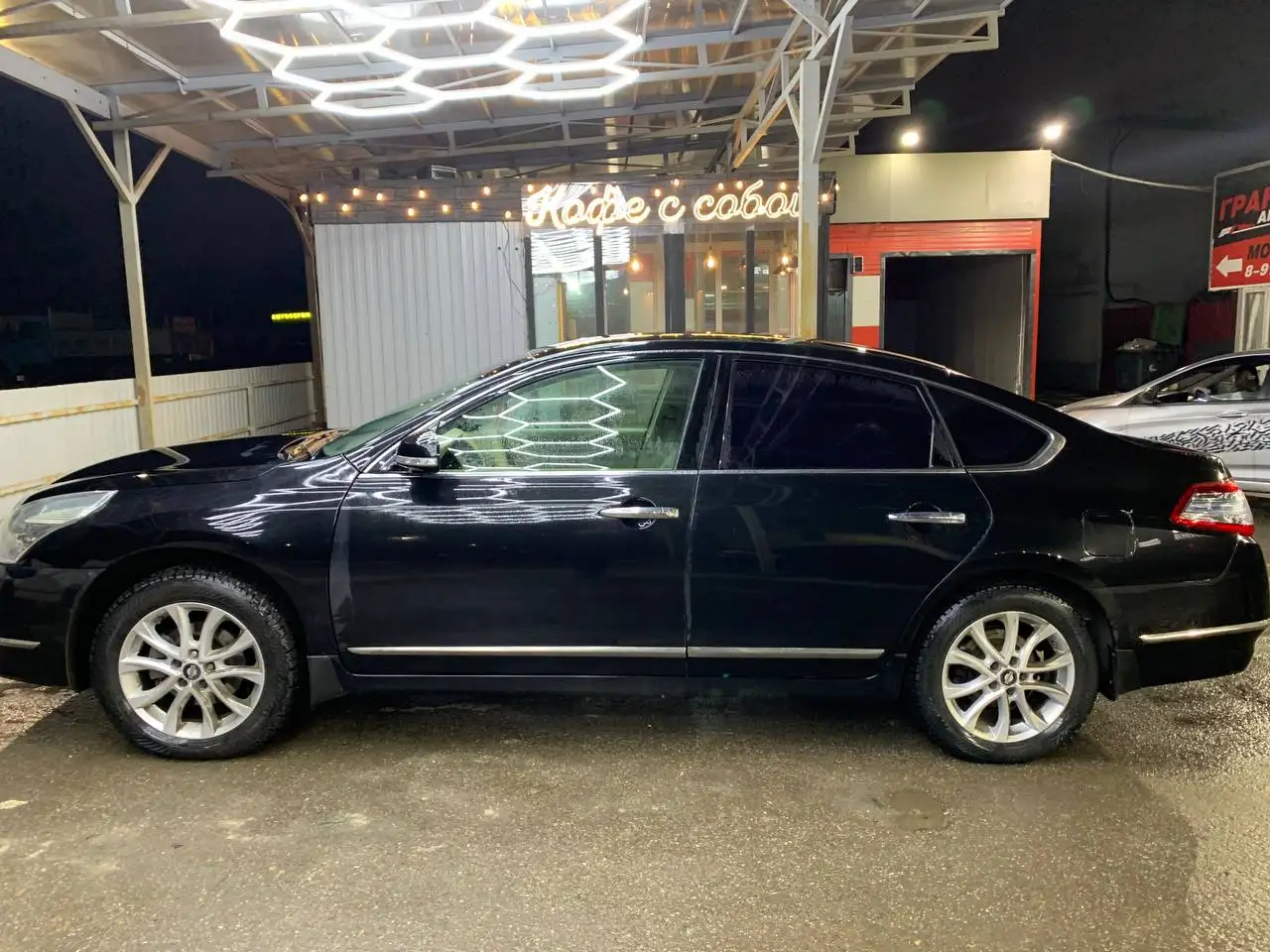 Продажа автомобиля Nissan Qashqai 2011 года с полным приводом - Авто в Нижний Новгород