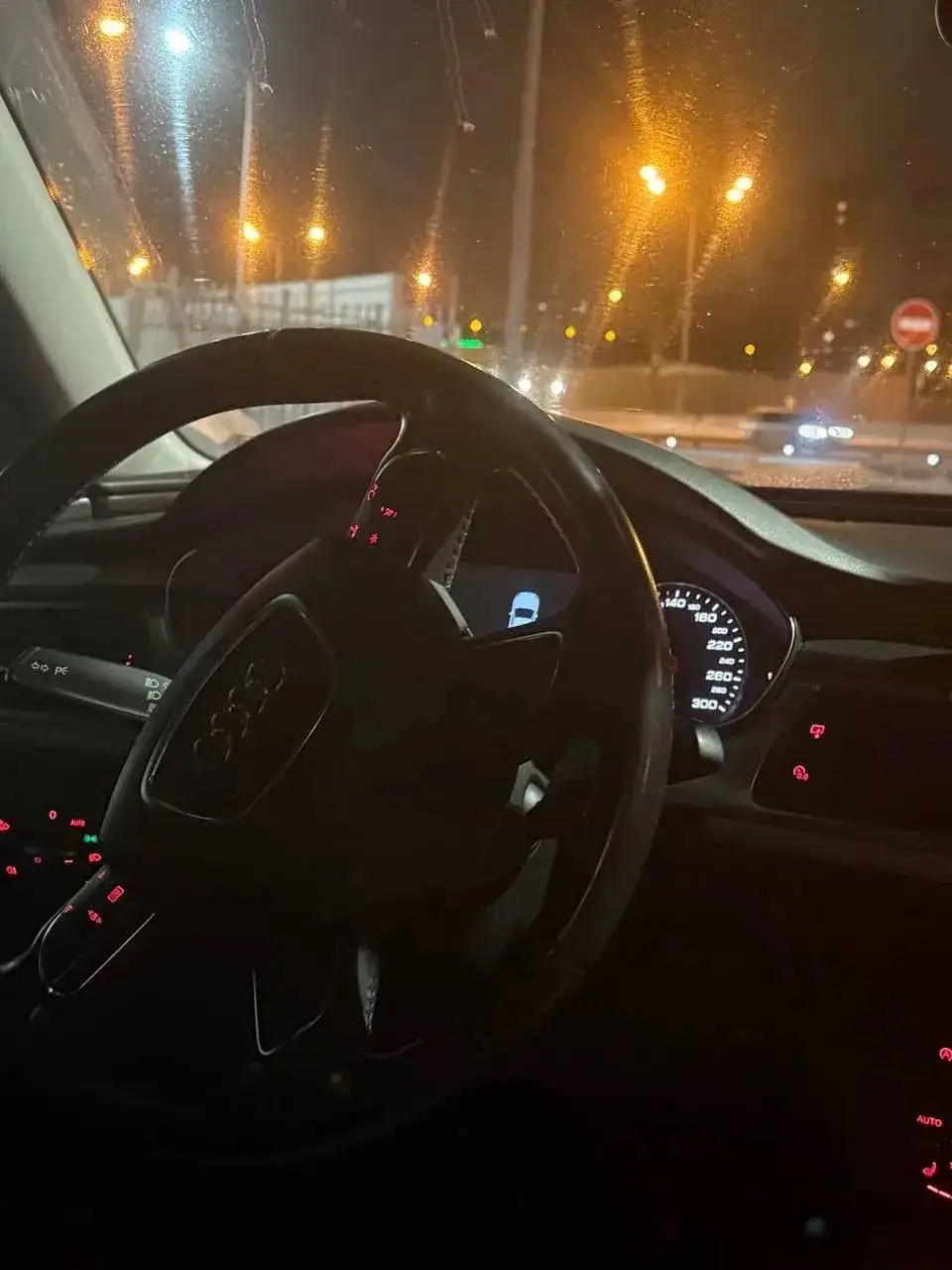 Продажа Audi A6 2011 года с двигателем 2.7 - Авто в Владимир