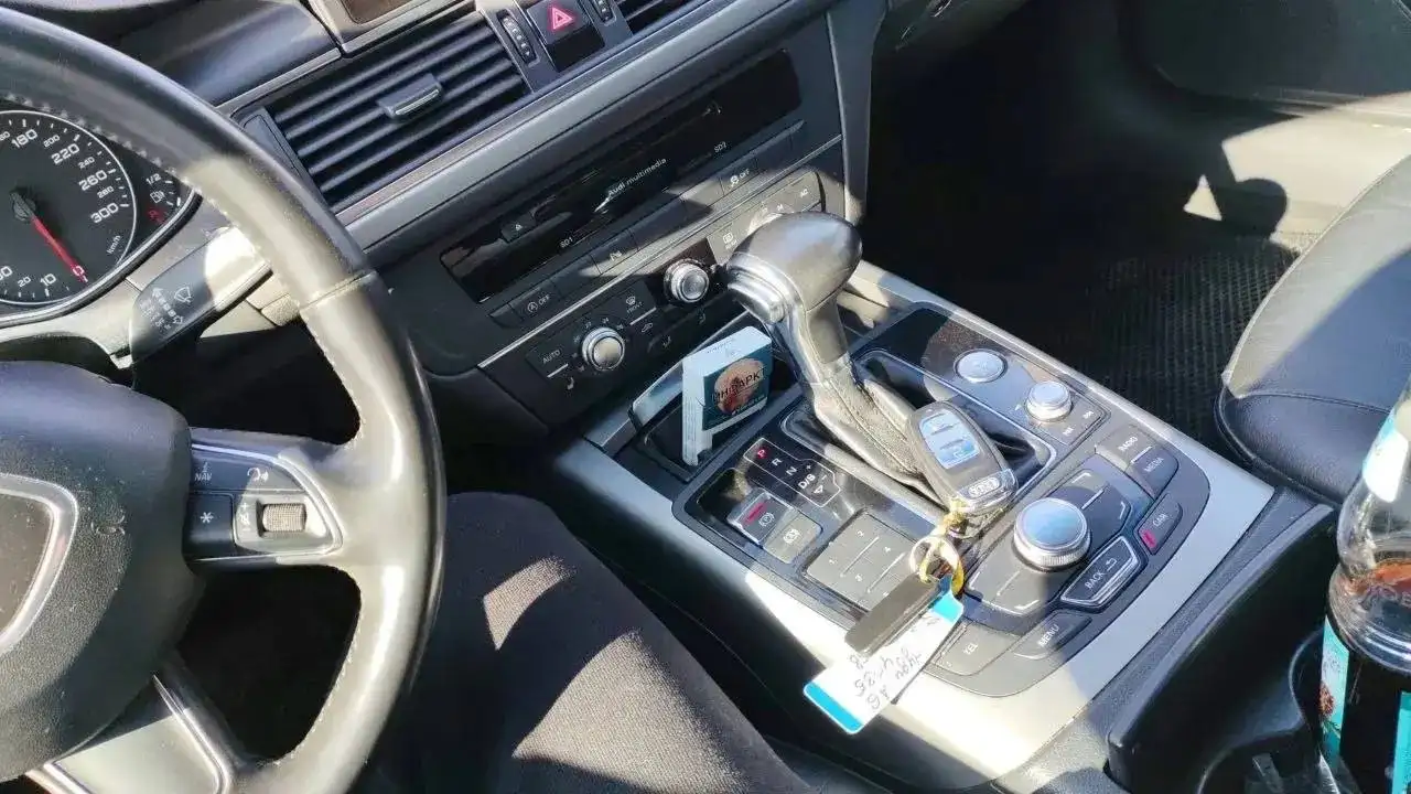 Продажа Audi A6 2011 года с двигателем 2.7 - Авто в Владимир