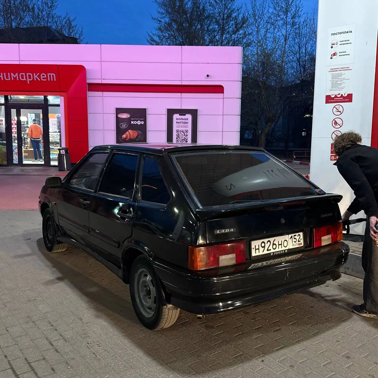 Продажа автомобиля 2010 года с мотором 5/5 и кузовом 4/5 - Авто в Нижний Новгород