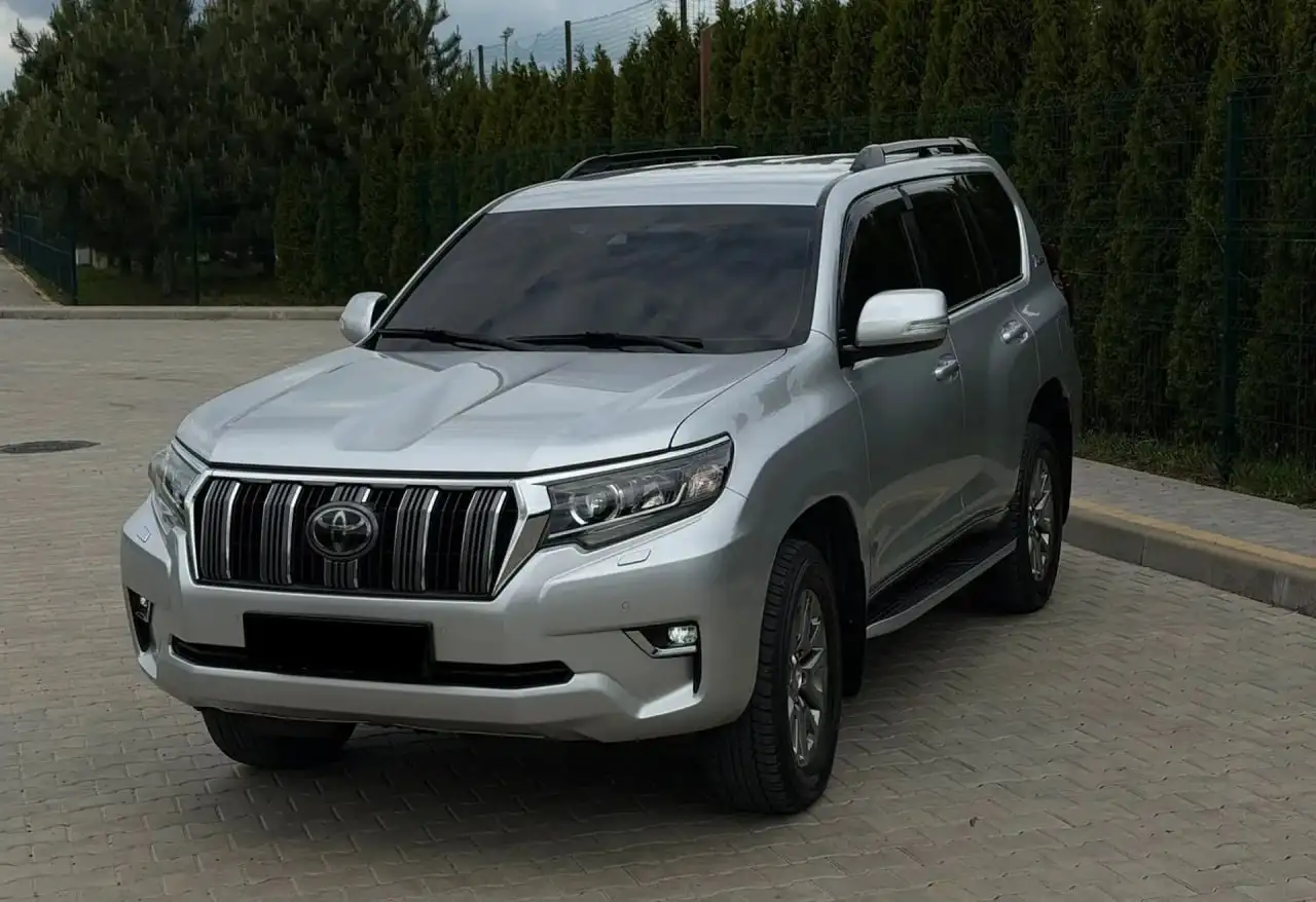 Toyota Land Cruiser Prado 2018 - Внедорожники (Авто) в Нижний Новгород