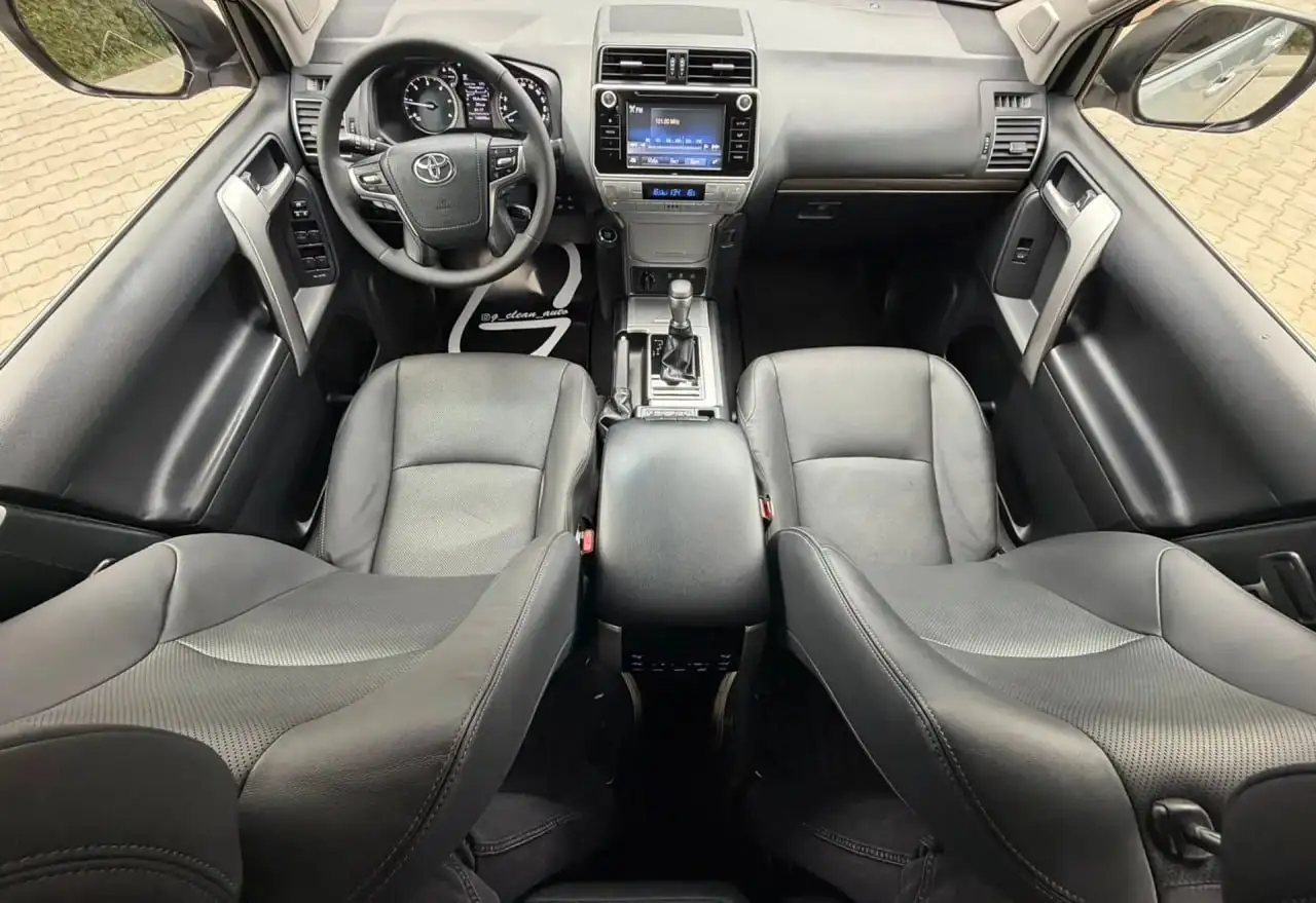 Toyota Land Cruiser Prado 2018 - Внедорожники (Авто) в Нижний Новгород