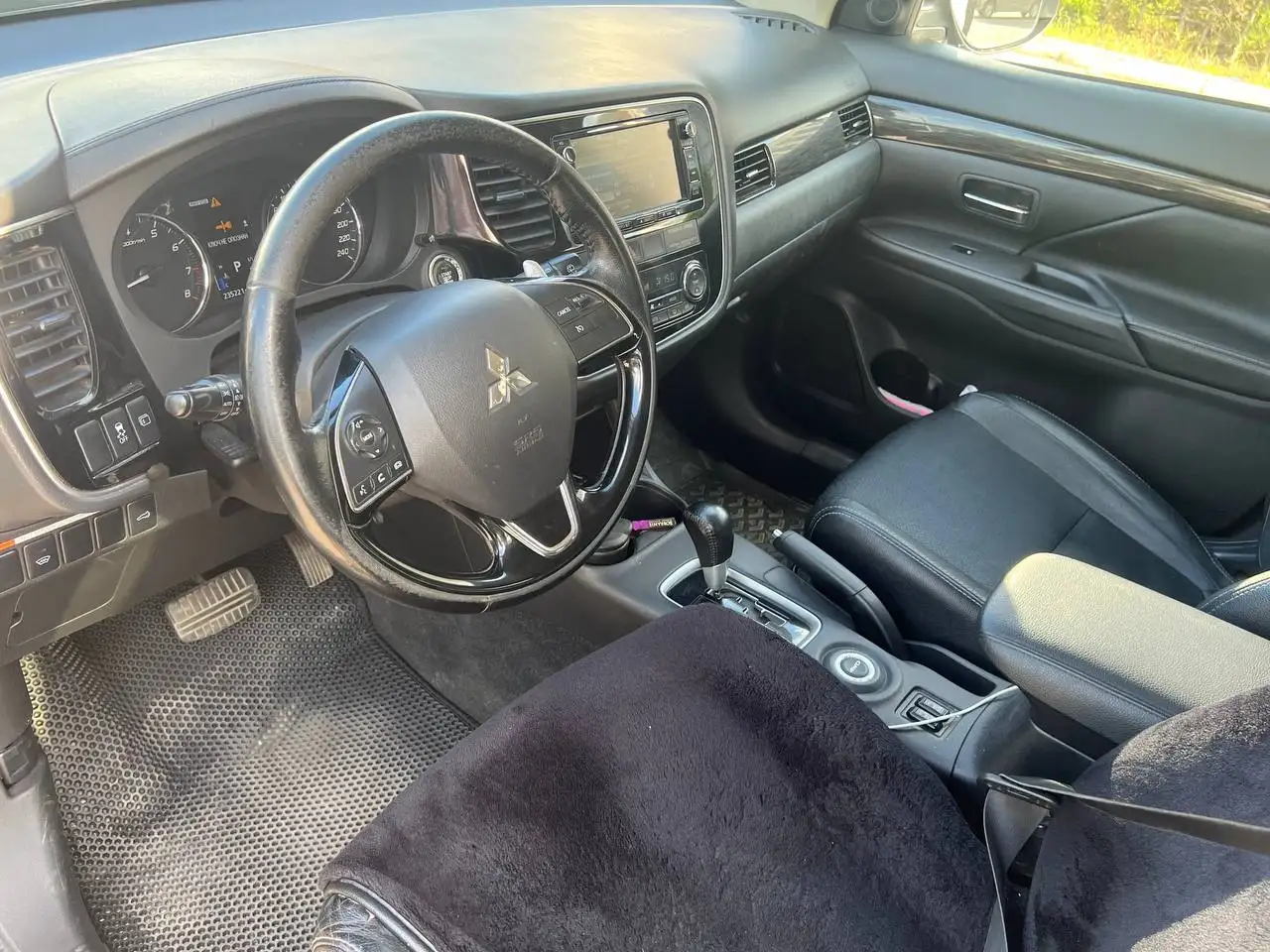 Mitsubishi Outlander 2016 2.4 AWD - Легковые автомобили (Авто) в Нижний Новгород