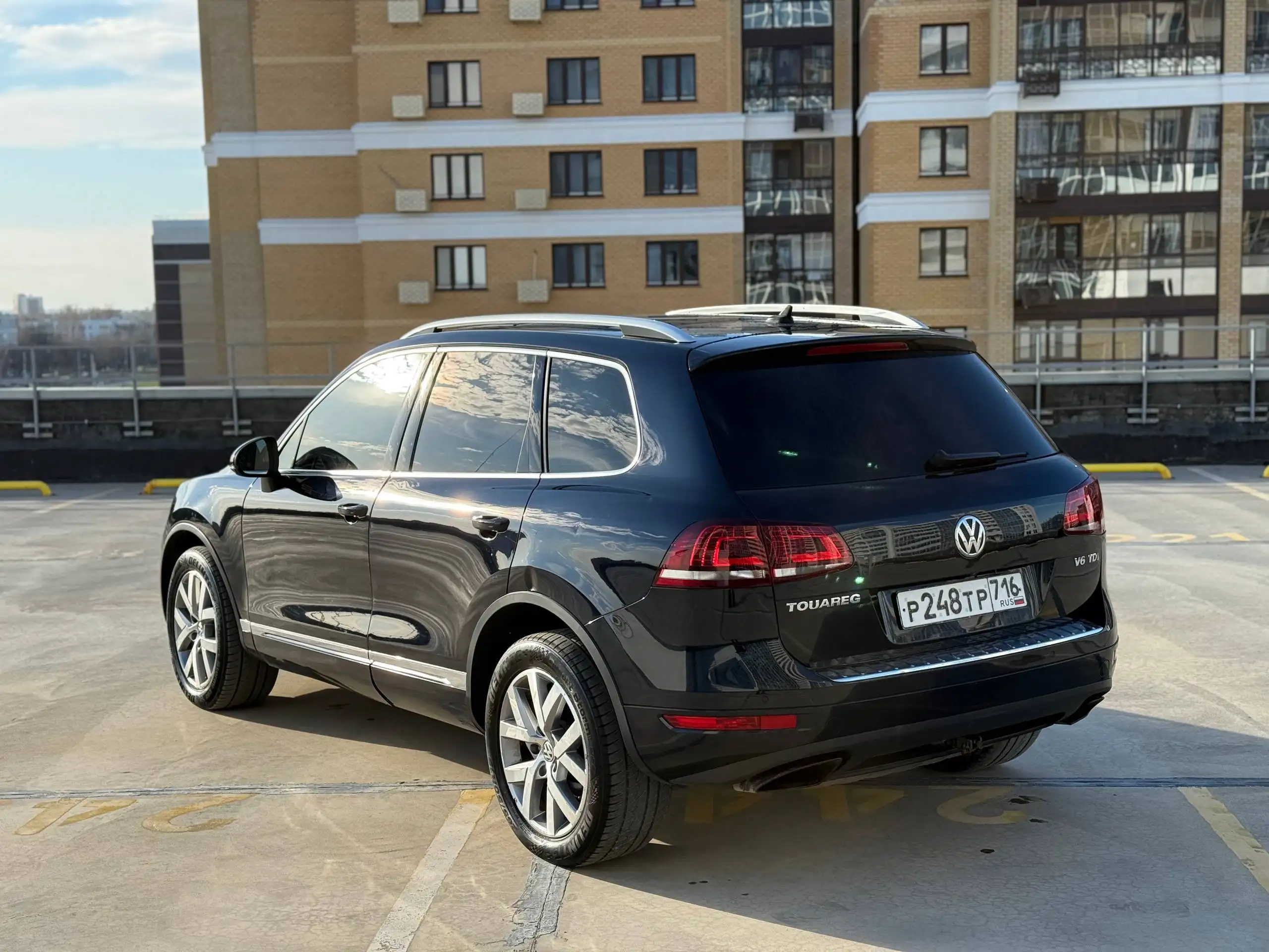 Volkswagen Touareg 2014 дизель - Внедорожники (Авто) в Альметьевск