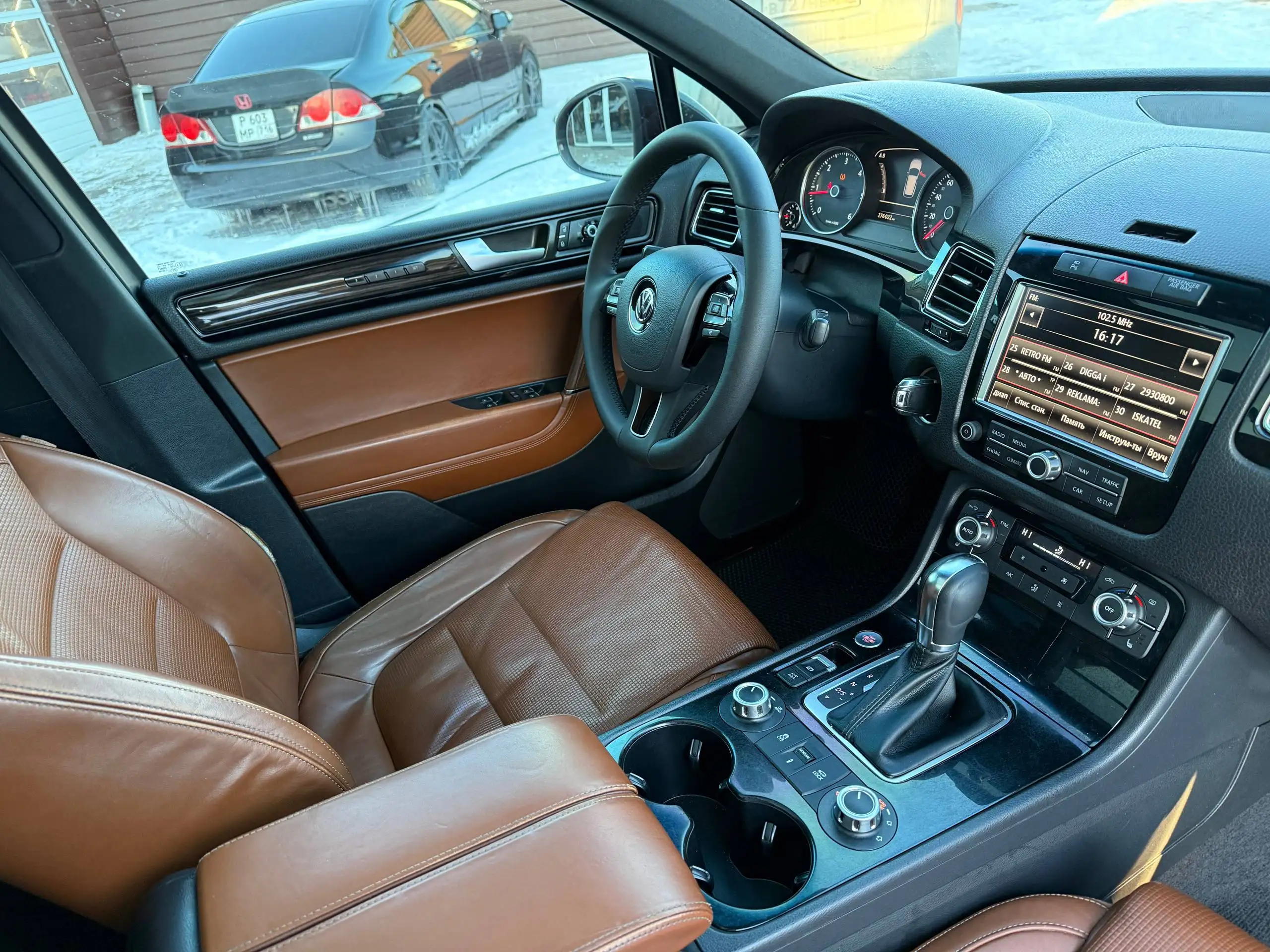 Volkswagen Touareg 2014 дизель - Внедорожники (Авто) в Альметьевск