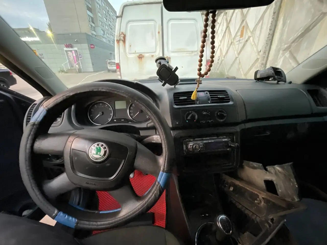 Шкода Фабия 2011 года после ДТП - Легковые автомобили (Авто) в Нижний Новгород
