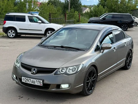 Автомобиль 2008 года, автомат - Авто в Альметьевск