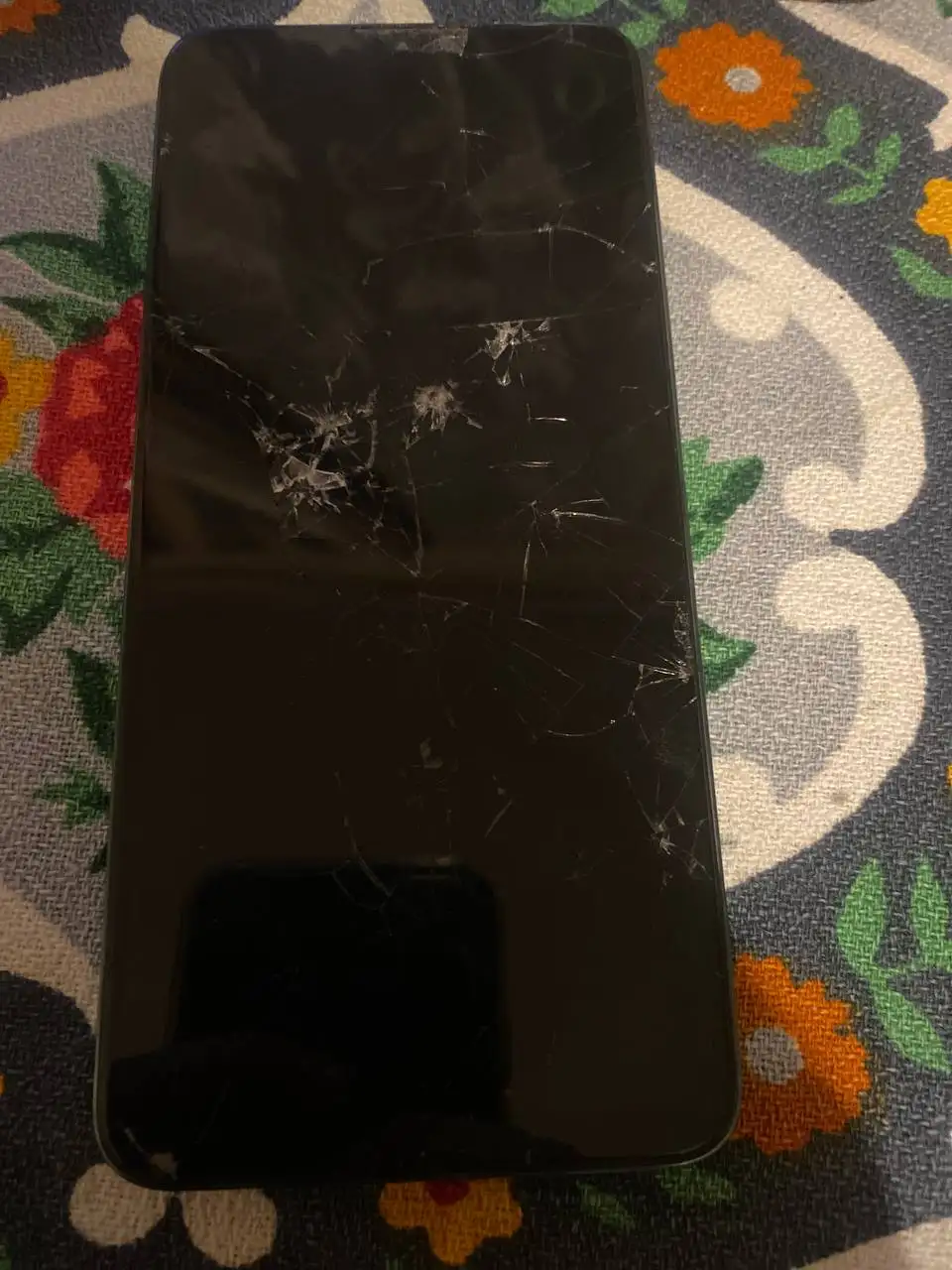 Продам нерабочий телефон Tecno Spark 10C - Телефоны (Электроника) в Ижевск