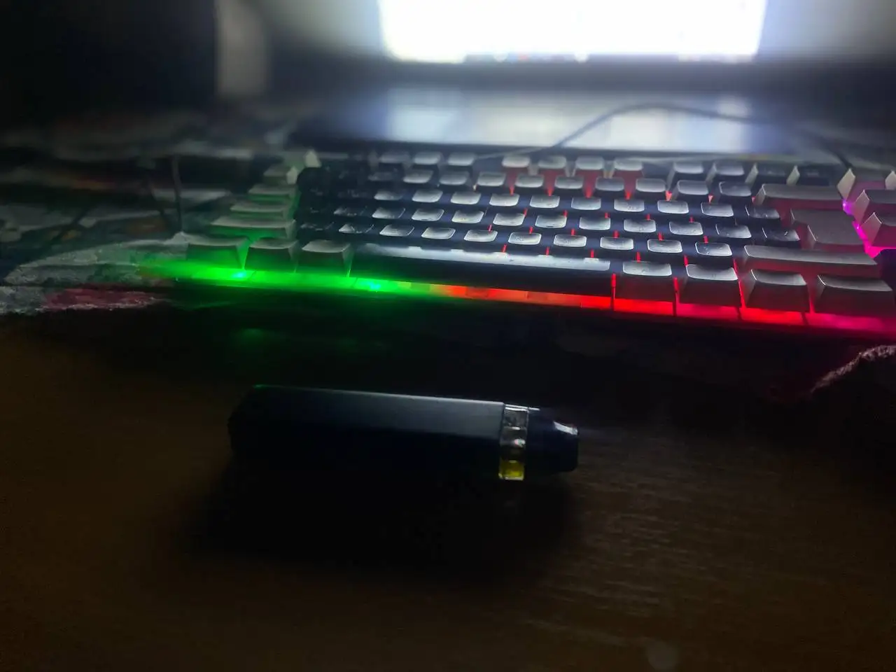 Продам клавиатуру - Компьютерные аксессуары (Электроника) в Ижевск