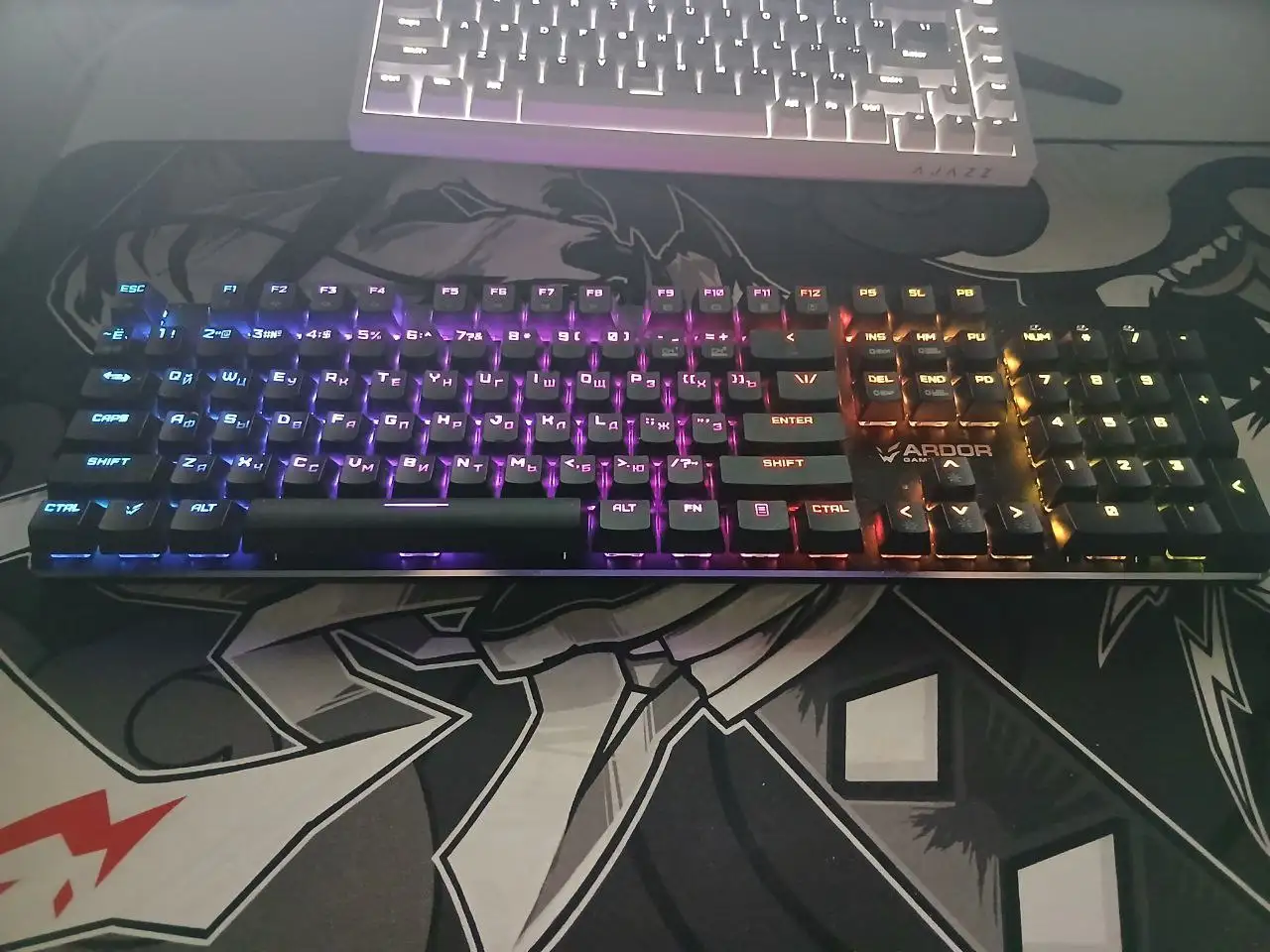 Продам клавиатуру в хорошем состоянии - Электроника в Ижевск