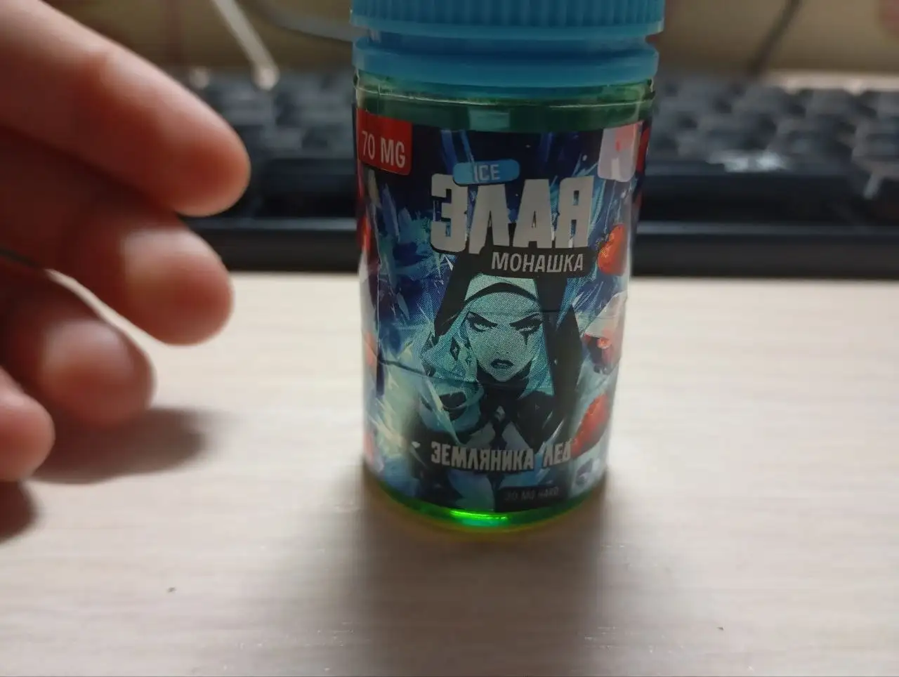 Продам иксрос куб с жижей в подарок - Вейпы и электронные сигареты (Электроника) в Ижевск