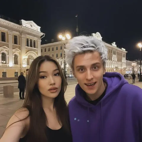 Селфи с любимой звездой через чат-бота - Развлечения в Ижевск