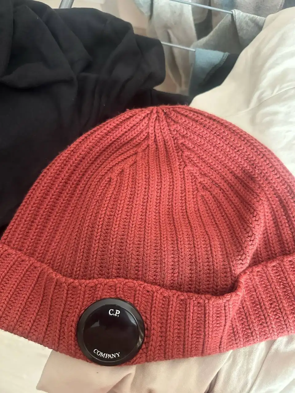 Шапка CP Company - Головные уборы (Одежда) в Ижевск