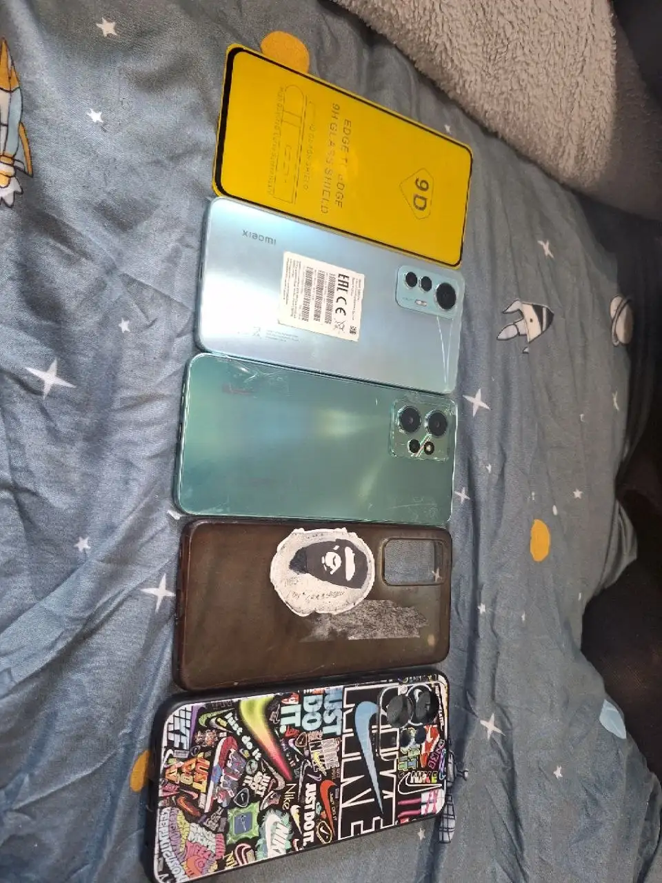Телефоны Xiaomi разбитые и на запчасти в Ижевске - Смартфоны (Электроника) в Ижевск