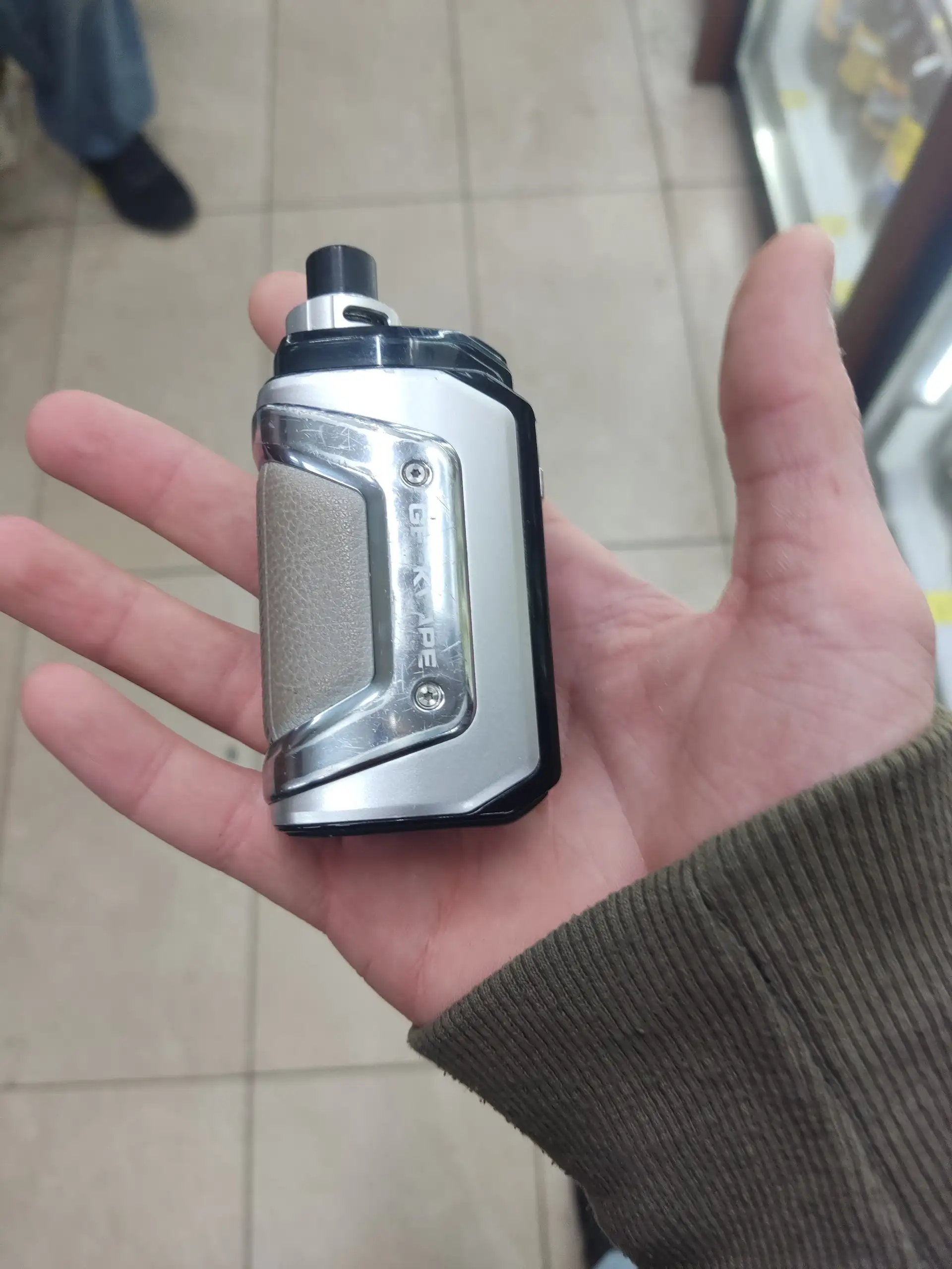Продам HiRo 5, 8/10 - Вейпы и электронные сигареты (Электроника) в Ижевск