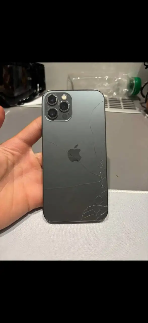 iPhone 12 Pro - Смартфоны и мобильные телефоны (Электроника) в Ижевск