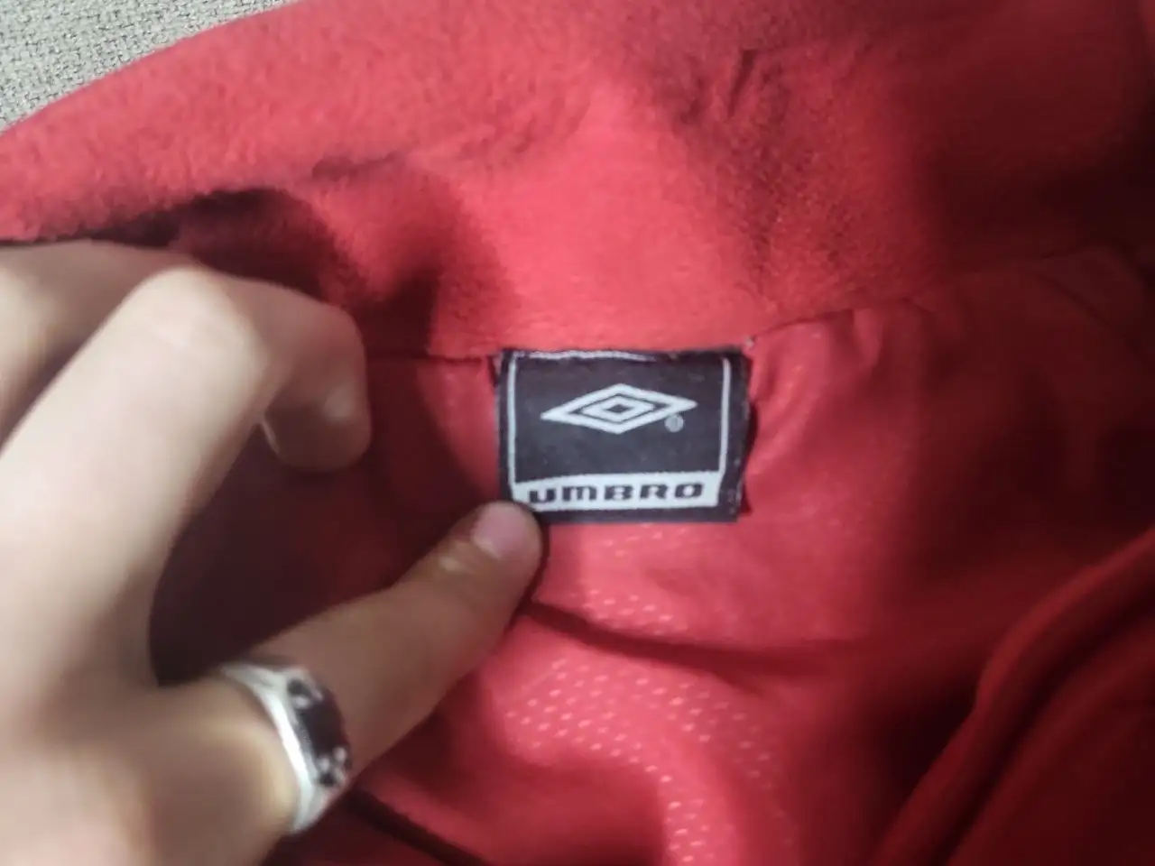 Винтажная футболка Umbro без дефектов - Винтажная одежда (Одежда) в Ижевск