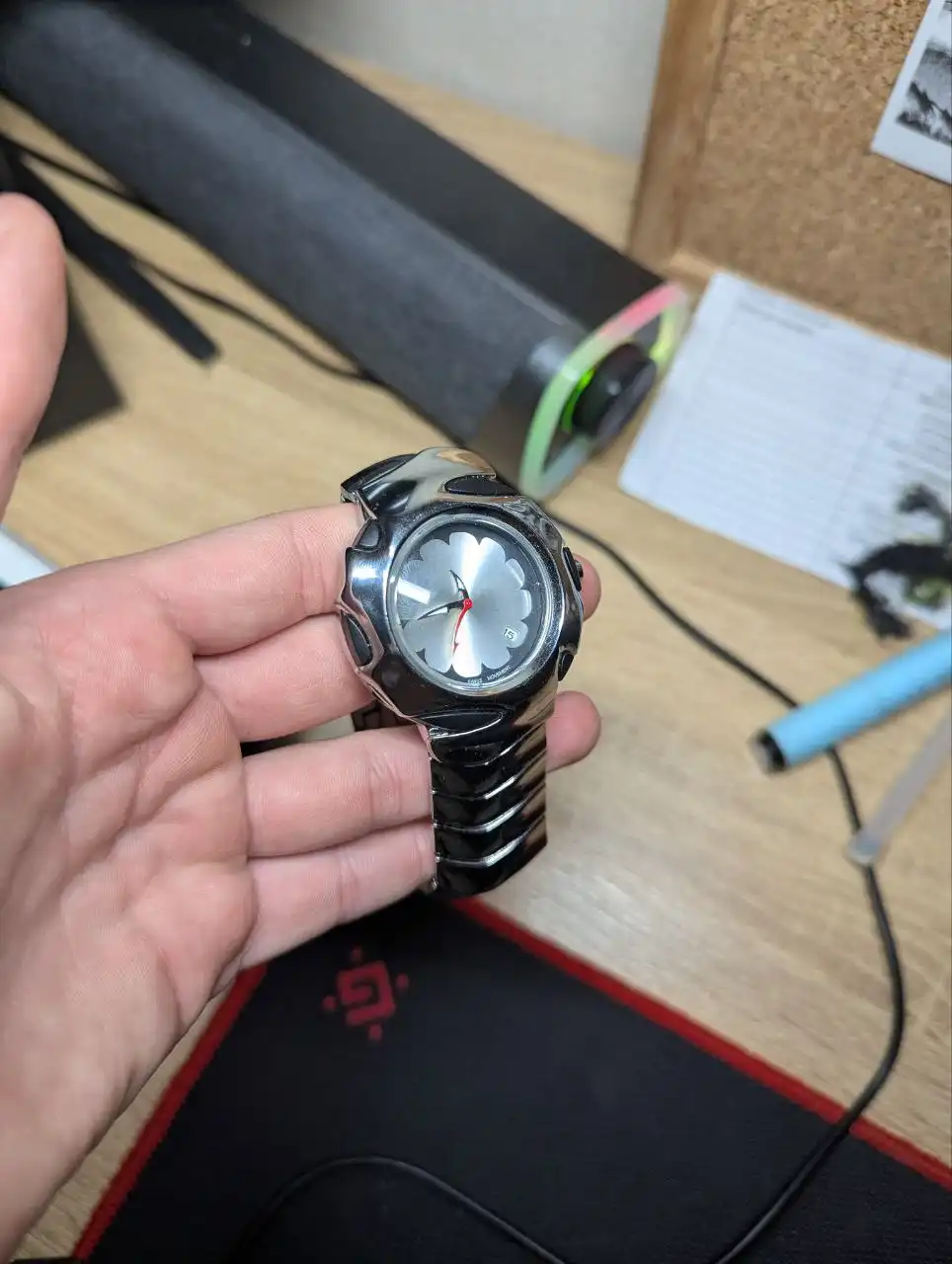 Продам часы Oakley Type