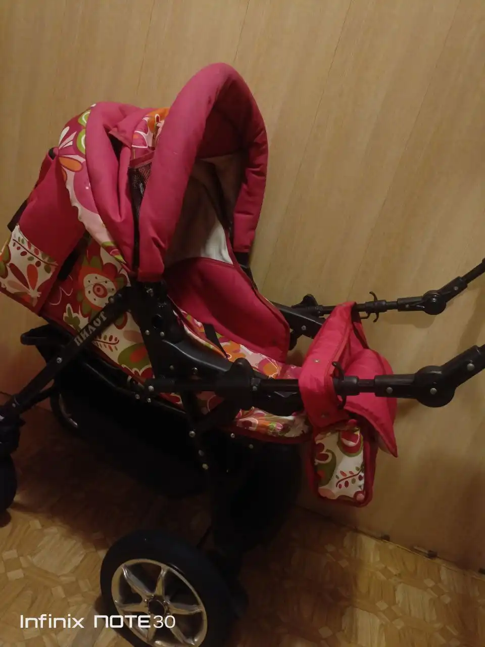 Продам коляску 2 в 1