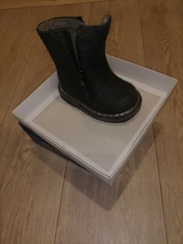 Продам детские унтоваленки - частное объявление в Чита