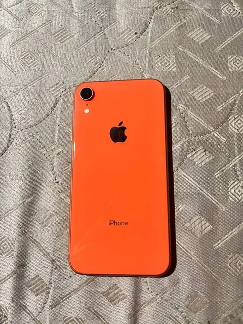 Продам или обменяю iPhone XR - частное объявление в Чита