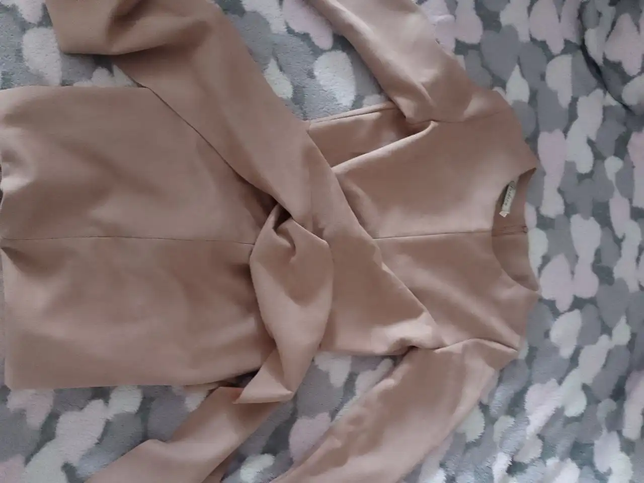 Продажа женской одежды и обуви