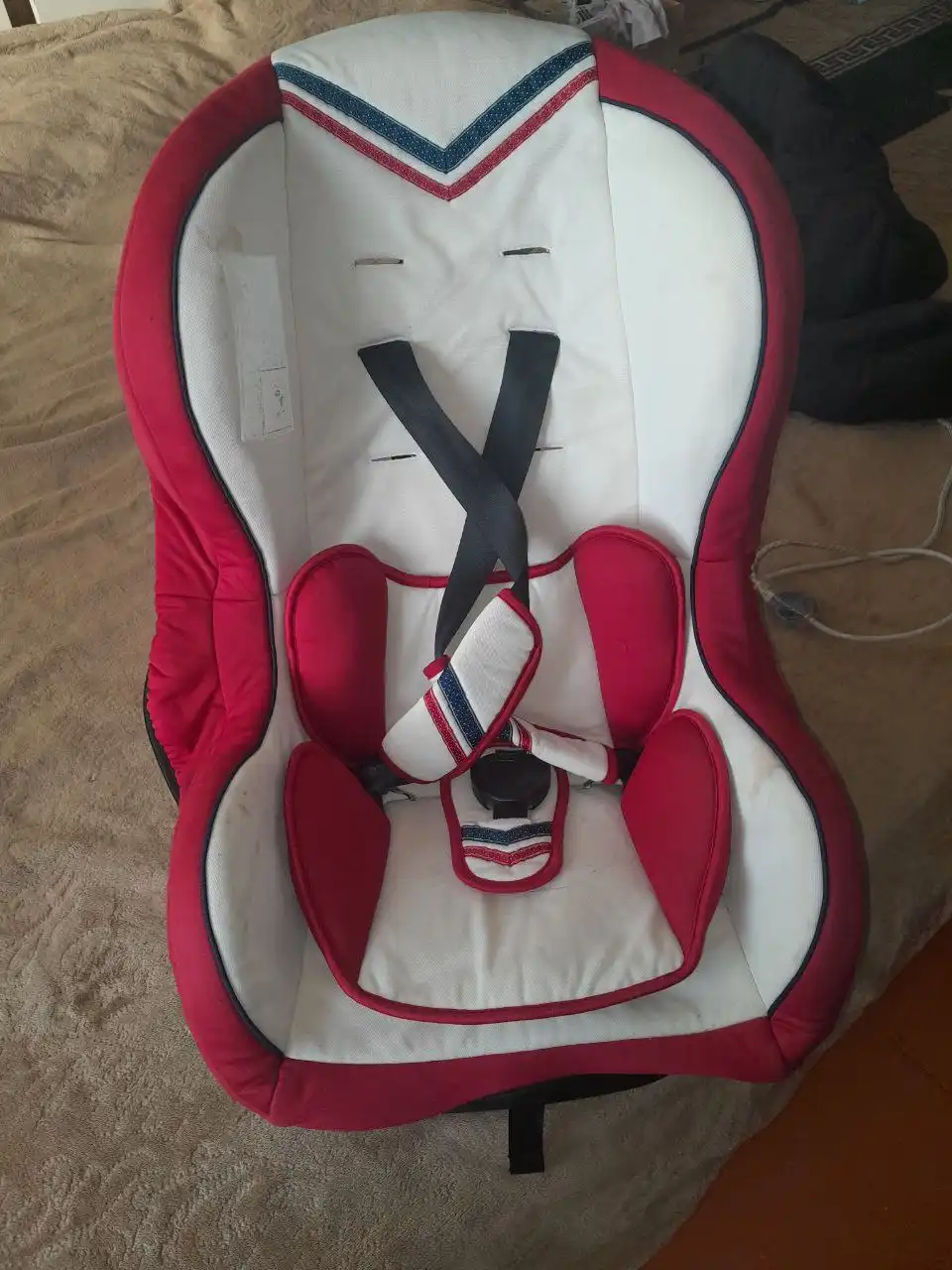 Продам автокресло