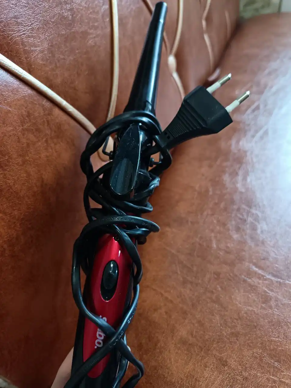 Продам плойку, тонометр и фен