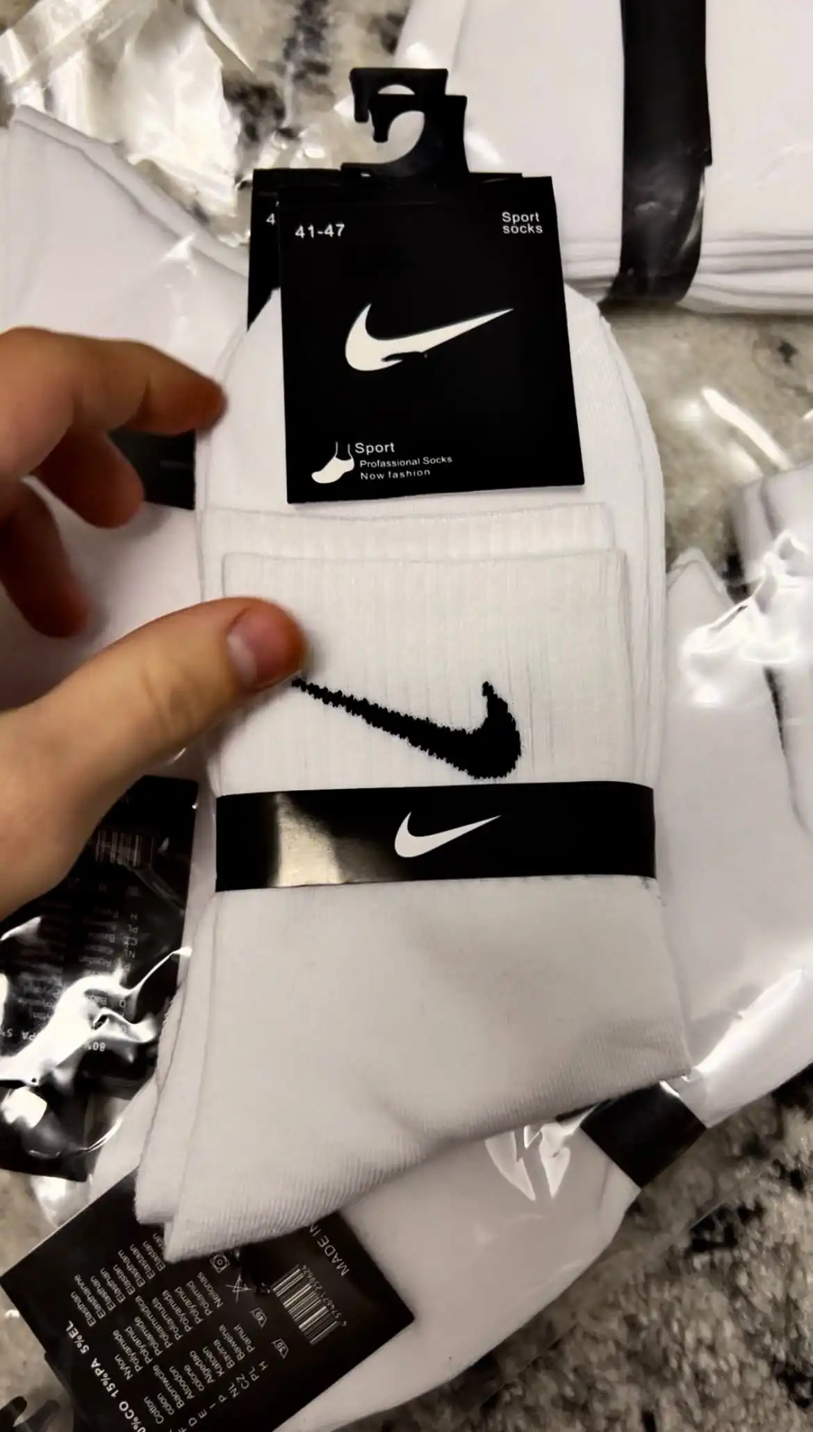 Продажа носков NAIK белого цвета