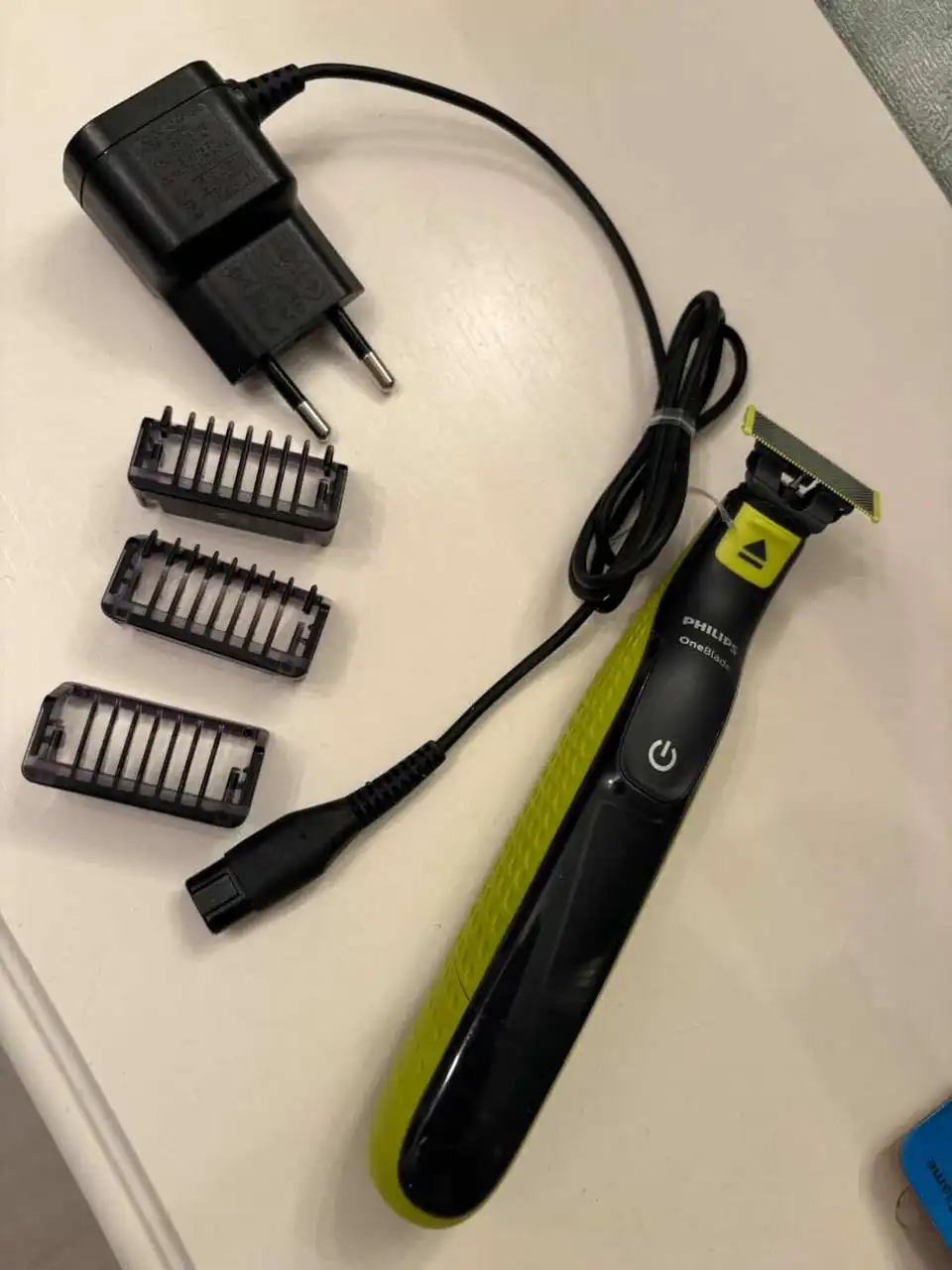 Триммер Philips OneBlade для бороды б/у