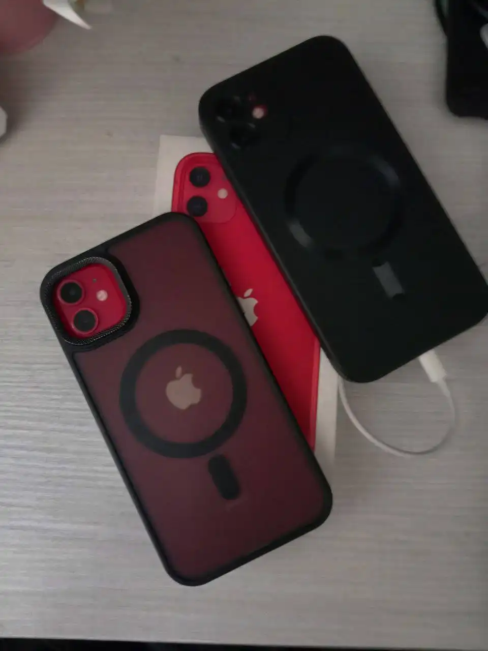 Обмен двух iPhone 11 красных на один iPhone