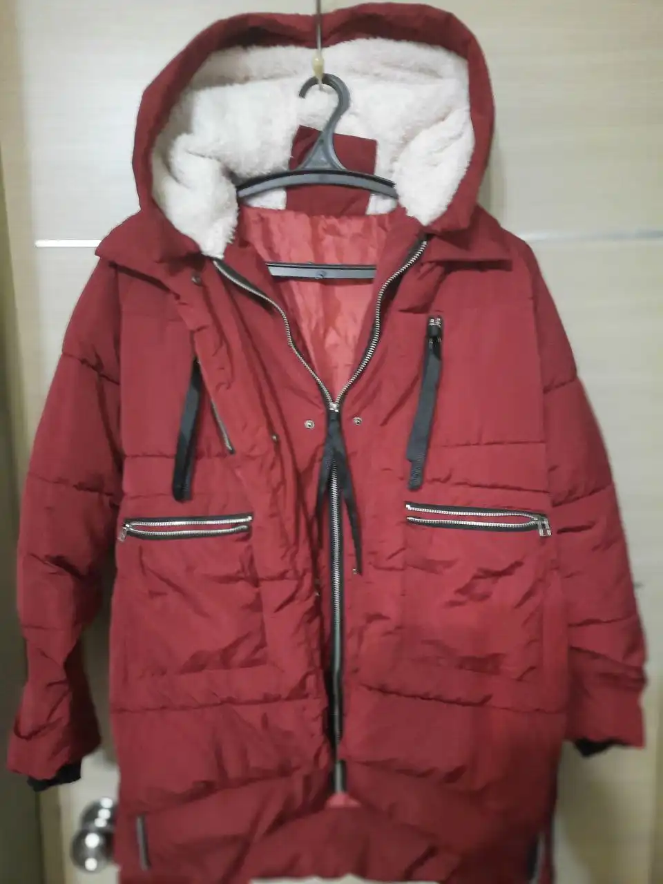 Продам зимний пуховик женский 48-50