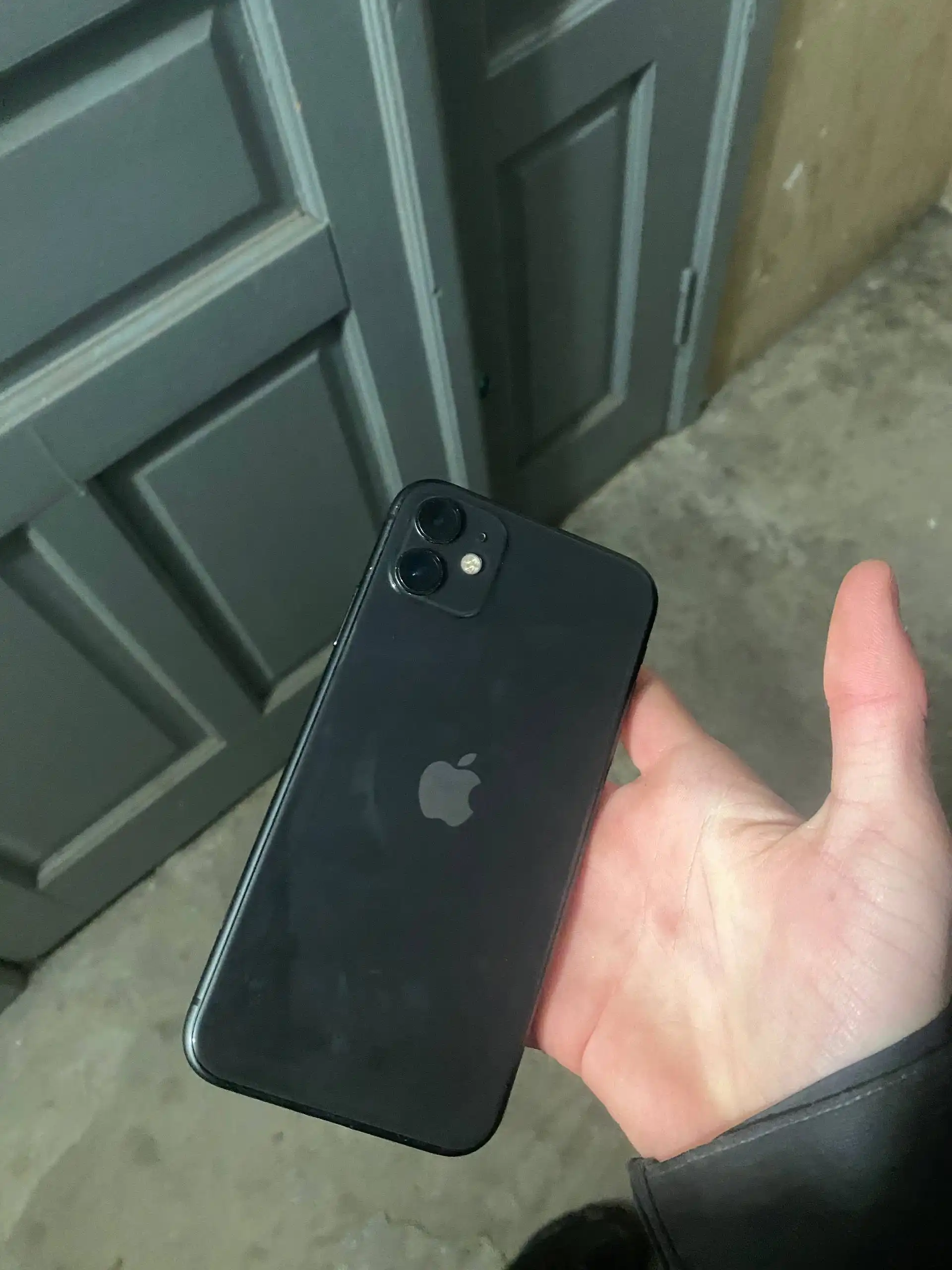 Продам айфон 11 128 гб