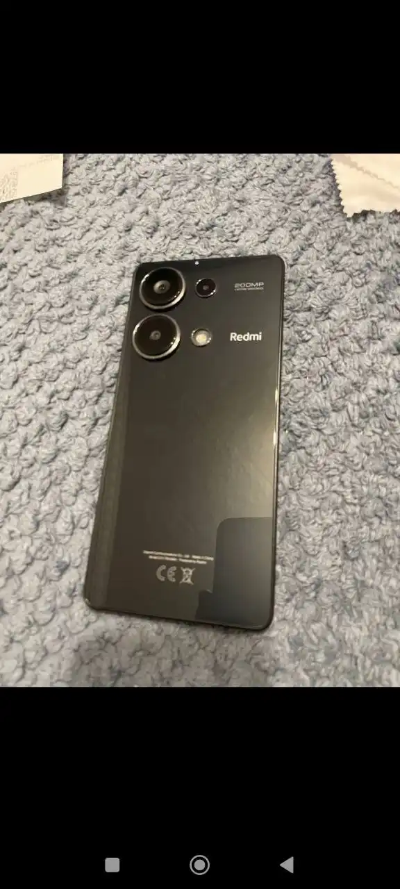 Продам телефон с памятью 12-512гб, состояние нового