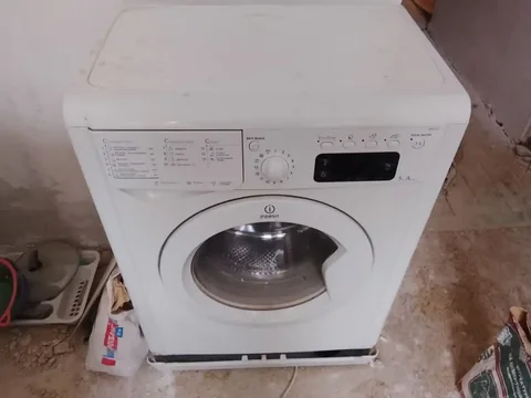 Продам стиральную машинку Индезит - Парфюмерия в Чита