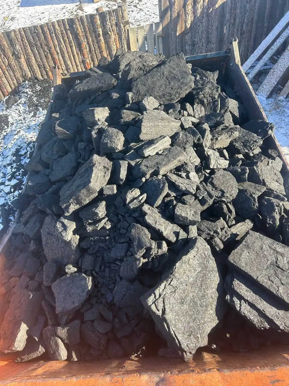 Уголь просеянный комковой фракции орех и семечка - Топливо (Барахолка) в Чита