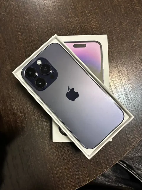 iPhone 16 и 14 Pro 256 ГБ - Наушники в Чита