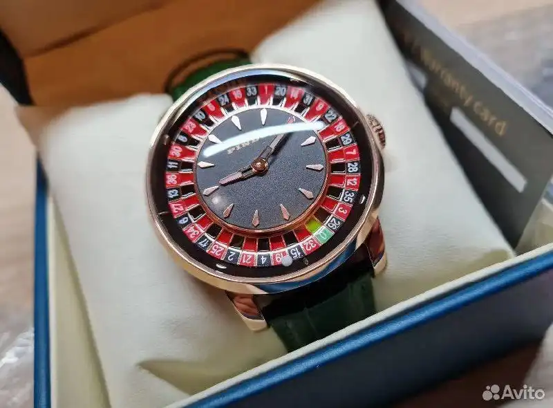 Часы с крутящимся механизмом новые в упаковке - Часы (Барахолка) в Чита