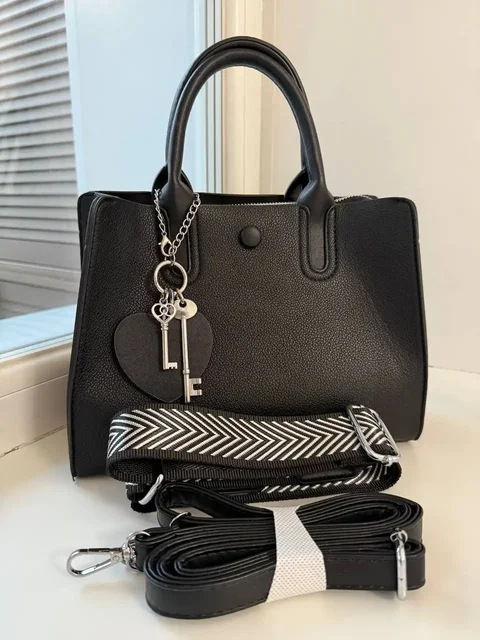 Женская сумка кросс-боди из искусственной кожи черного цвета - Штаны/Брюки в Чита