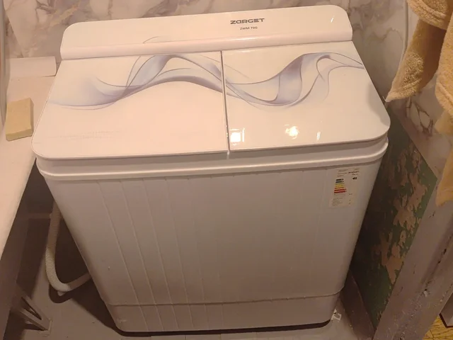 Продам стиральную машинку и коляску-санки - Парфюмерия в Чита