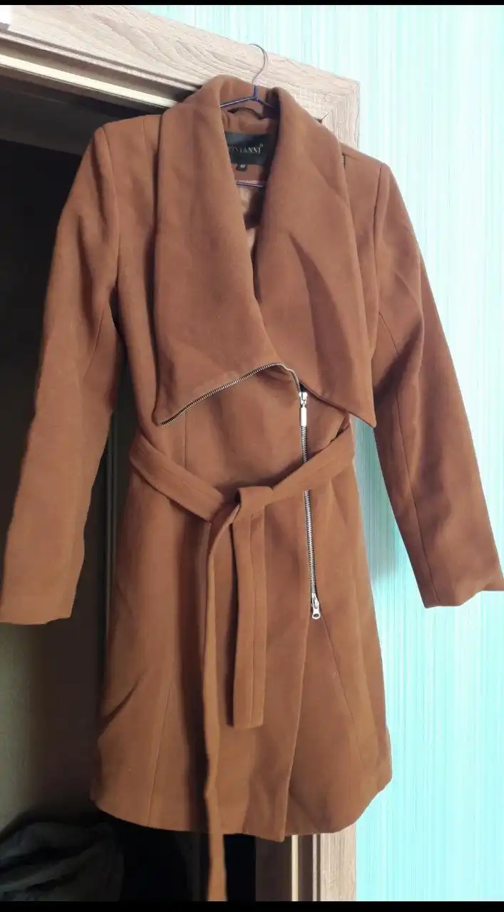 Пальто демисезонное новое размер 42-44 - Верхняя одежда (Одежда) в Чита