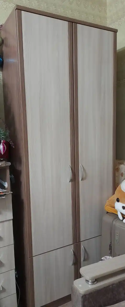 Продам двухстворчатый шкаф в отличном состоянии - Мебель (Для дома и дачи) в Чита